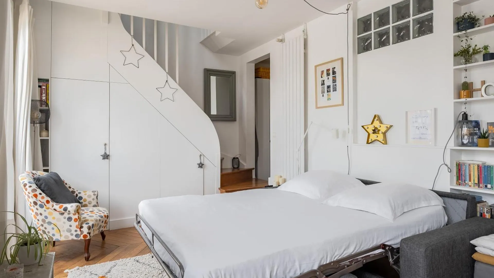 Veeve - Parisian Vistas Apartment  Paris