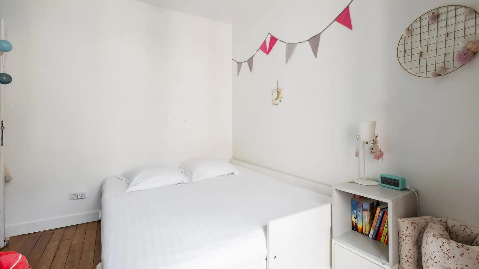 Veeve - Parisian Vistas Apartment France